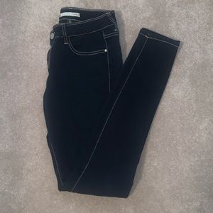 Daytrip Jeans from Buckle size 28L dark wash
